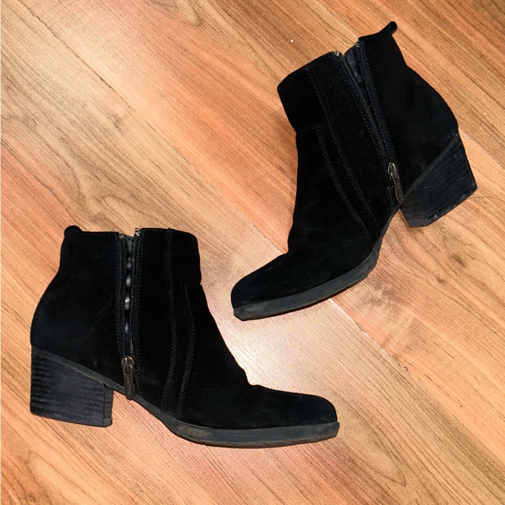 BROWNS ARTICA BOOTS SIZE 8.5